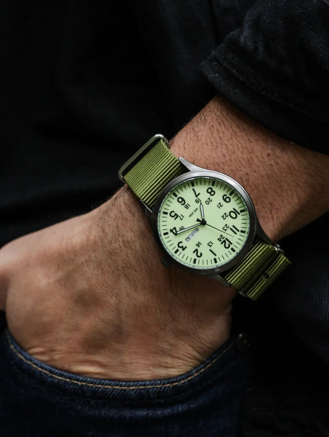 KRAVENOR SENTINEL NOMAD - (WATCH + EXTRA STRAP)